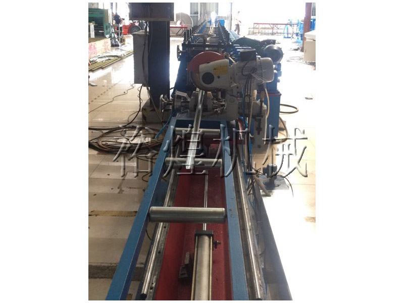 光伏支架設(shè)備 光伏支架設(shè)備